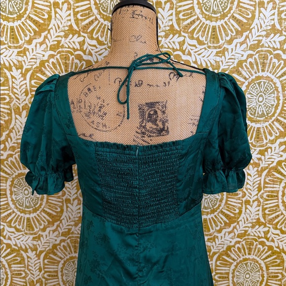 LAIT Collection Serita Floral Jacquard Satin Maxi Dress in Emerald Green Sz M - Picture 8 of 9